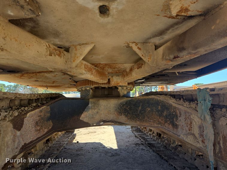 image for item DV1335 2007 Gradall XL 3200 excavator