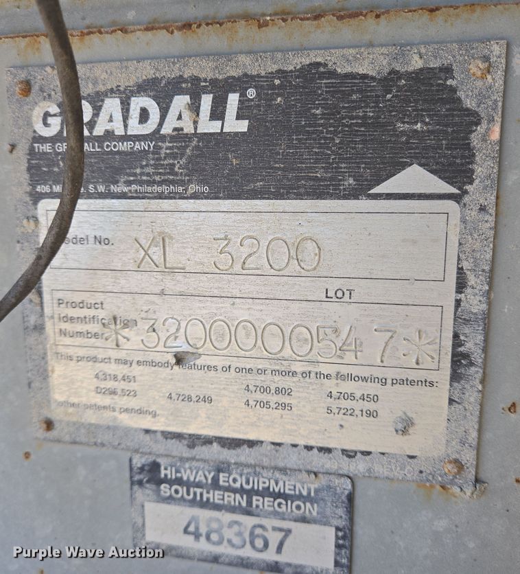 image for item DV1335 2007 Gradall XL 3200 excavator