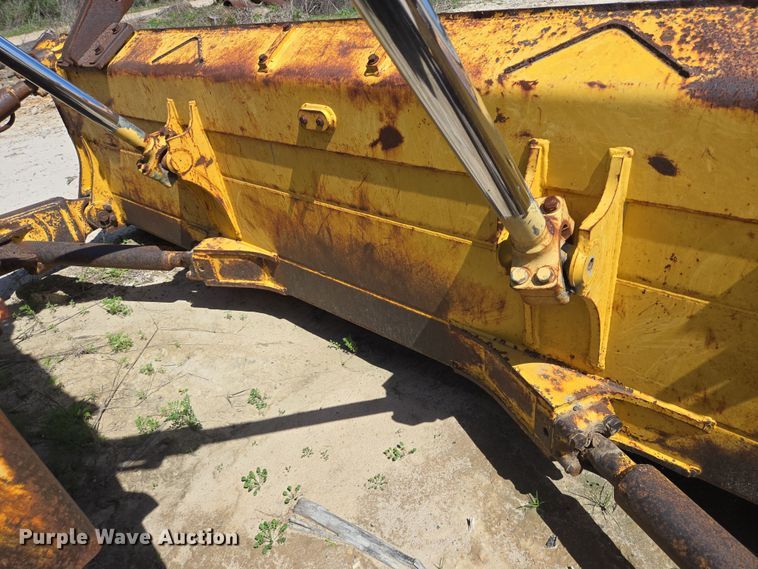 image for item DV1342 2017 Komatsu D65PX dozer