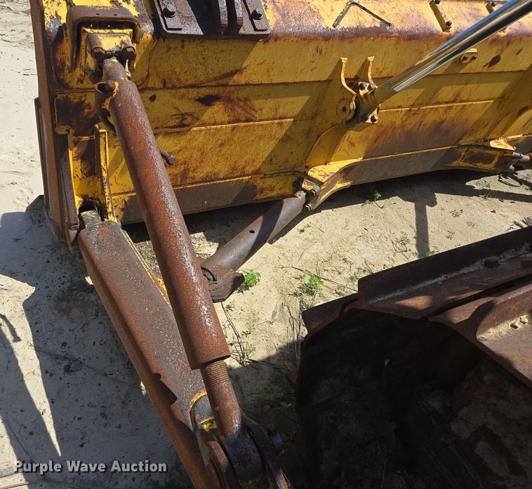 image for item DV1342 2017 Komatsu D65PX dozer