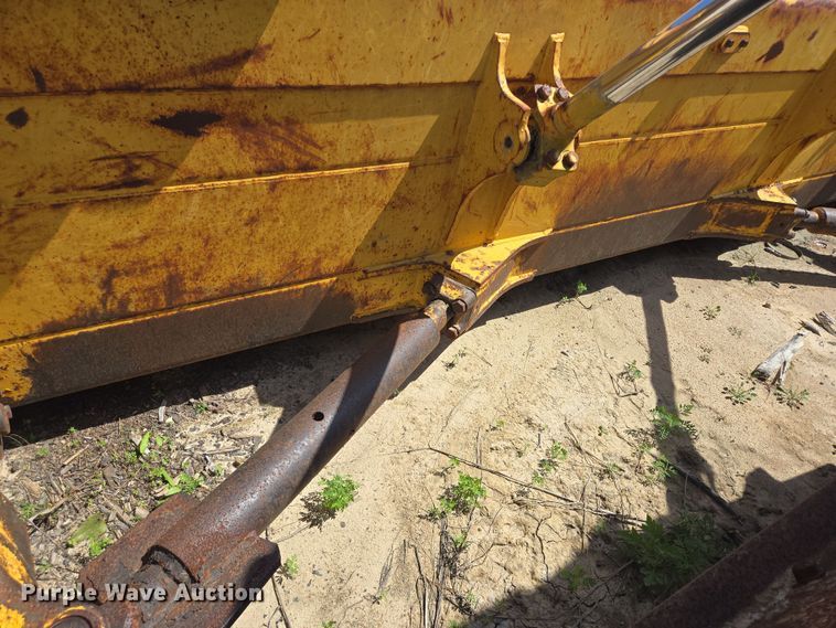 image for item DV1342 2017 Komatsu D65PX dozer