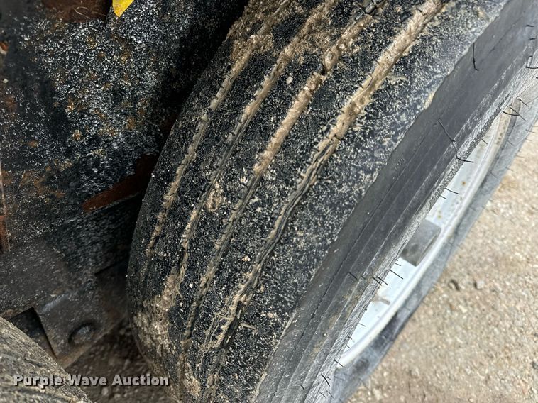 image for item DV1753 2017 Trailerman tilt deck equipment trailer