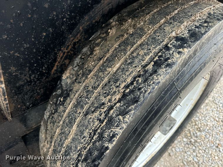 image for item DV1753 2017 Trailerman tilt deck equipment trailer