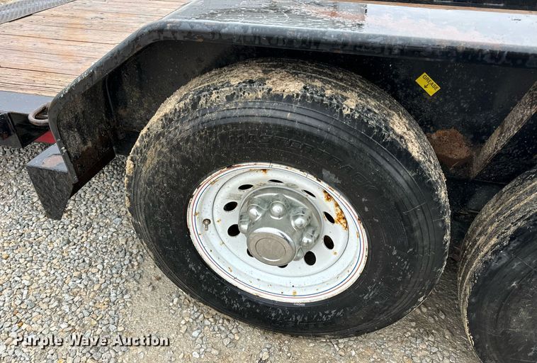 image for item DV1753 2017 Trailerman tilt deck equipment trailer