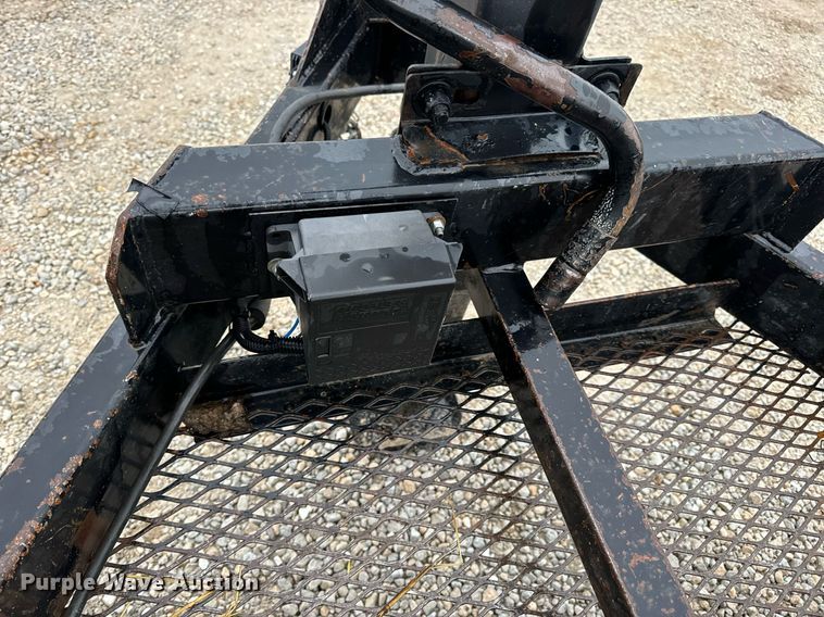 image for item DV1754 2016 Trailerman tilt deck equipment trailer