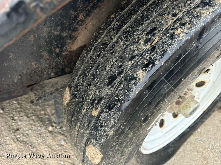 image for item DV1754 2016 Trailerman tilt deck equipment trailer