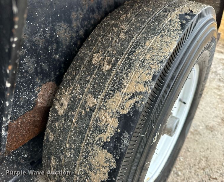 image for item DV1756 2016 Trailerman tilt deck equipment trailer