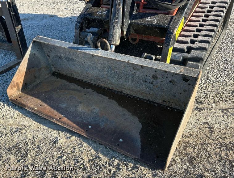 image for item DV1764 2020 Ditch Witch SK800 compact utility loader