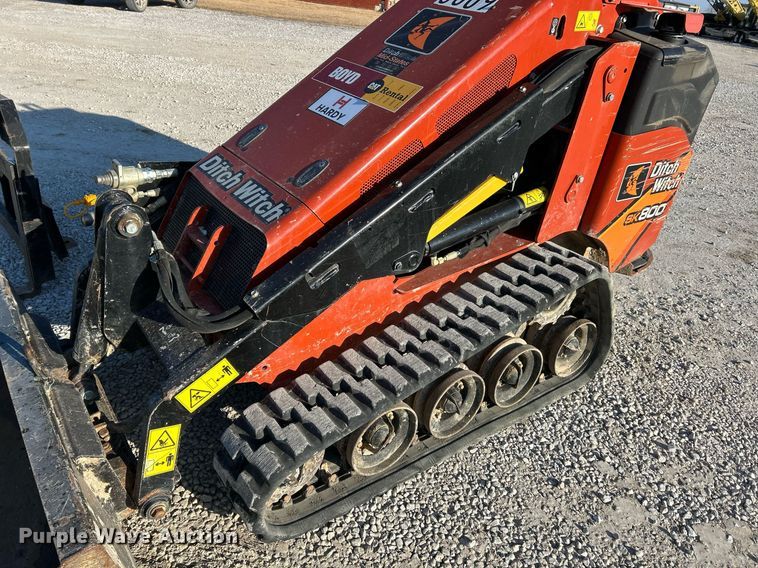 image for item DV1764 2020 Ditch Witch SK800 compact utility loader