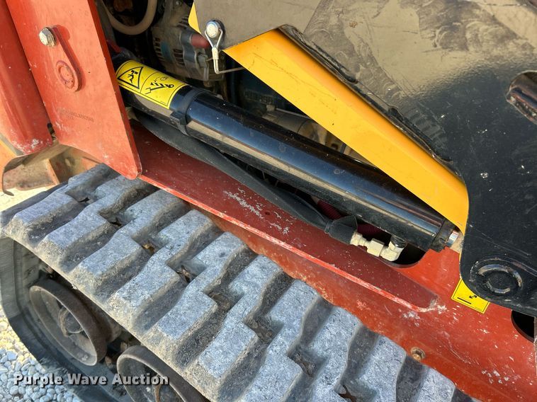 image for item DV1764 2020 Ditch Witch SK800 compact utility loader