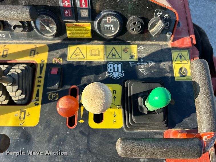 image for item DV1764 2020 Ditch Witch SK800 compact utility loader