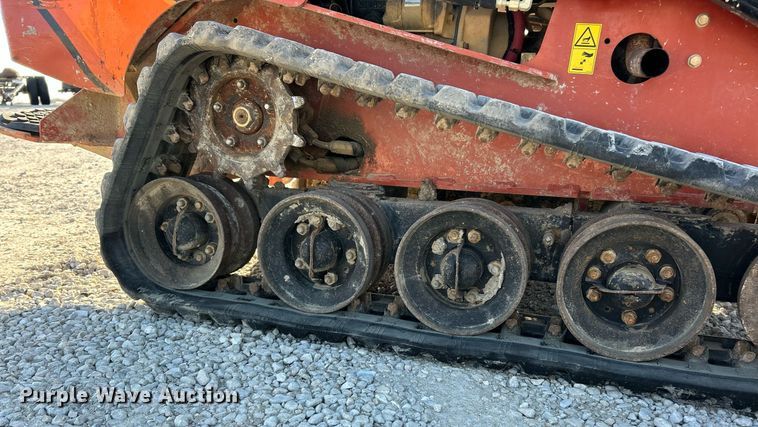 image for item DV1764 2020 Ditch Witch SK800 compact utility loader