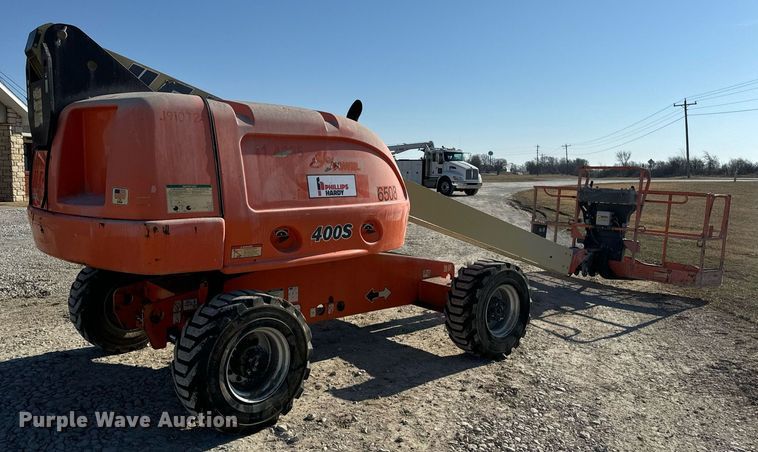 image for item DV1767 2006 JLG 400S boom lift
