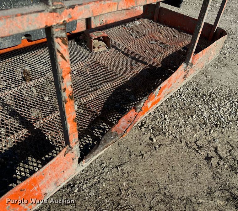 image for item DV1767 2006 JLG 400S boom lift