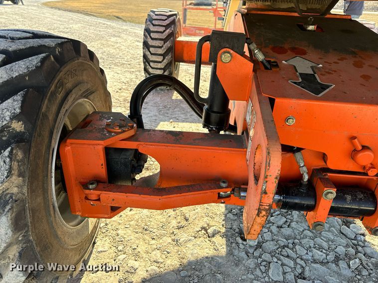 image for item DV1767 2006 JLG 400S boom lift