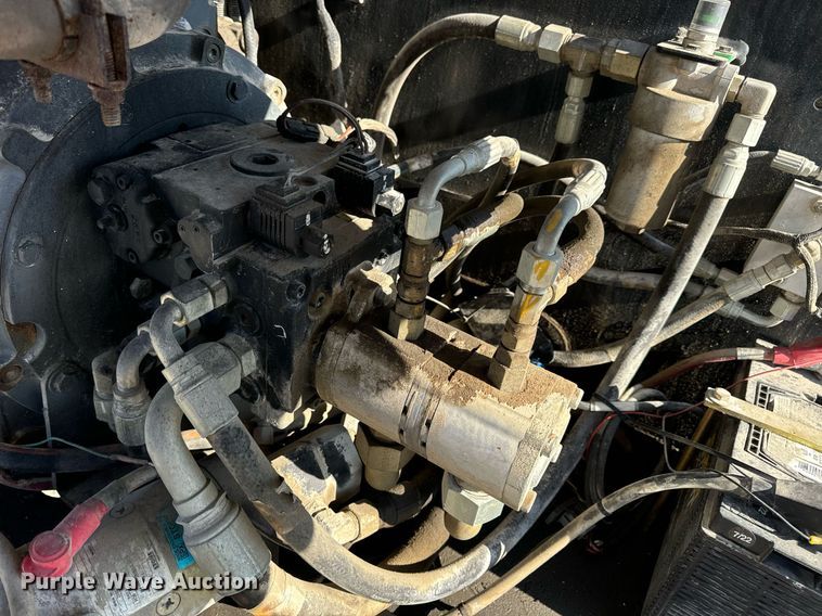 image for item DV1767 2006 JLG 400S boom lift