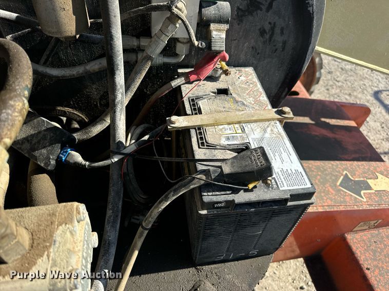 image for item DV1767 2006 JLG 400S boom lift