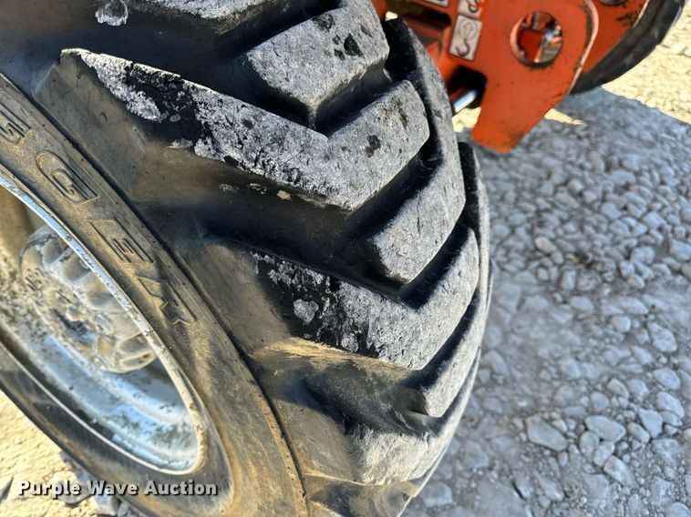 image for item DV1767 2006 JLG 400S boom lift