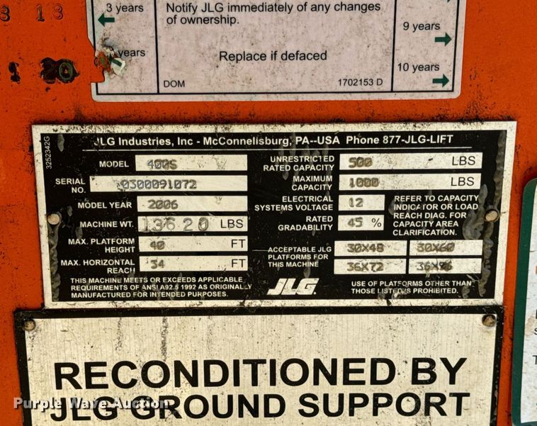 image for item DV1767 2006 JLG 400S boom lift