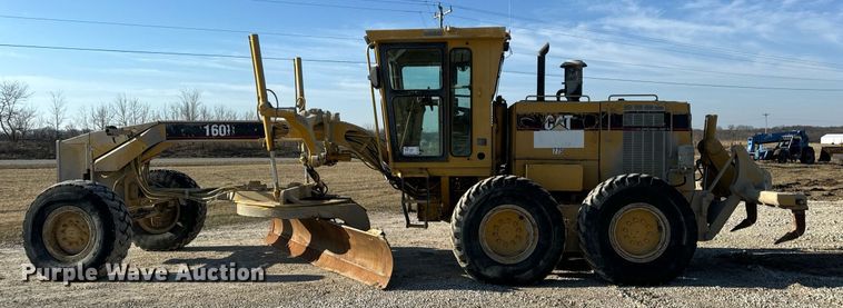 image for item DV1769 1995 Caterpillar 160H motor grader