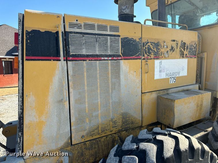 image for item DV1769 1995 Caterpillar 160H motor grader