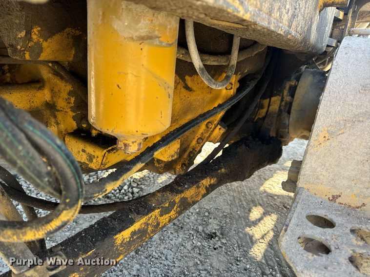 image for item DV1769 1995 Caterpillar 160H motor grader