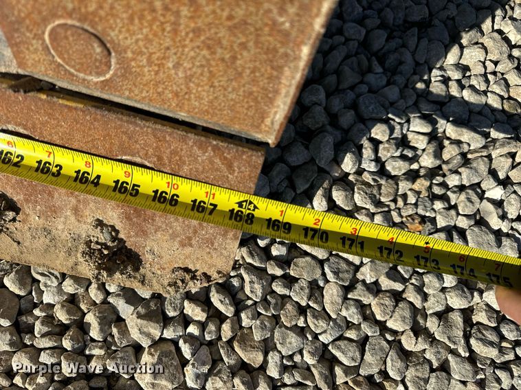 image for item DV1769 1995 Caterpillar 160H motor grader