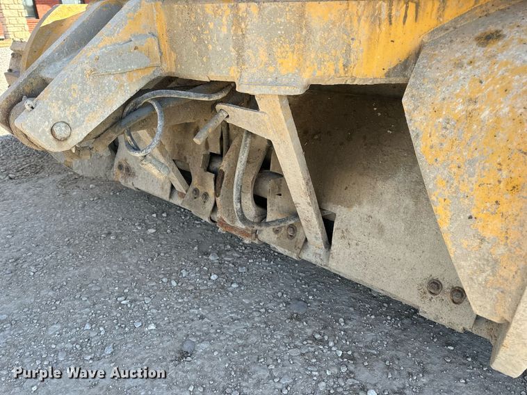 image for item DV1769 1995 Caterpillar 160H motor grader