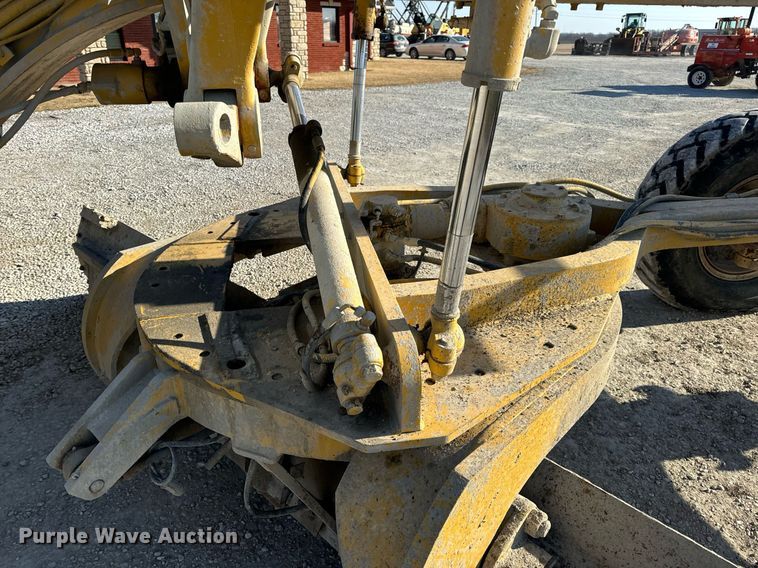 image for item DV1769 1995 Caterpillar 160H motor grader