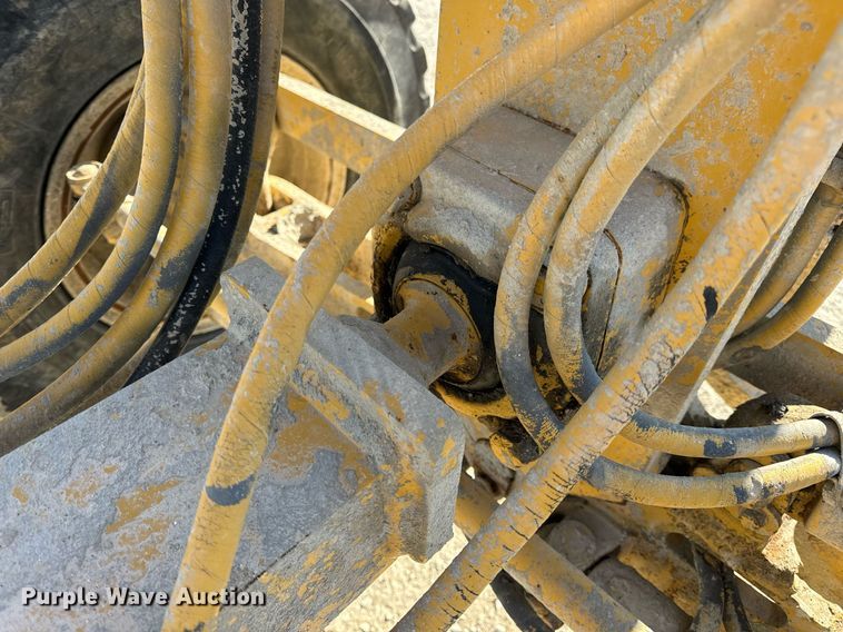 image for item DV1769 1995 Caterpillar 160H motor grader