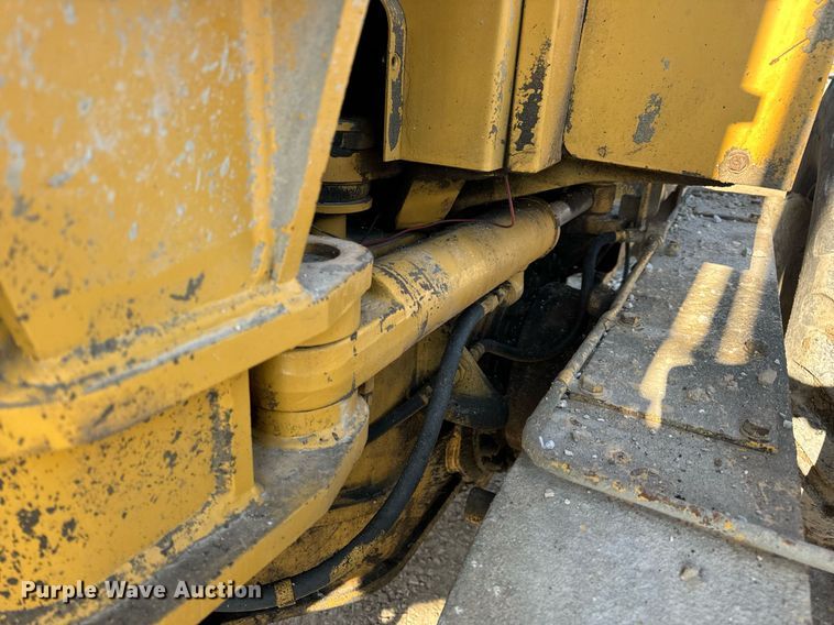 image for item DV1769 1995 Caterpillar 160H motor grader