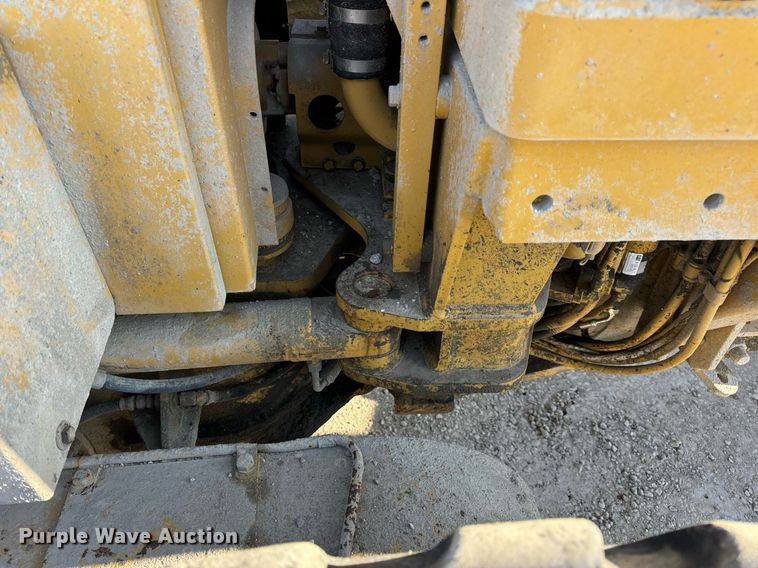 image for item DV1769 1995 Caterpillar 160H motor grader