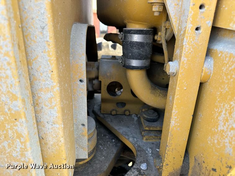 image for item DV1769 1995 Caterpillar 160H motor grader