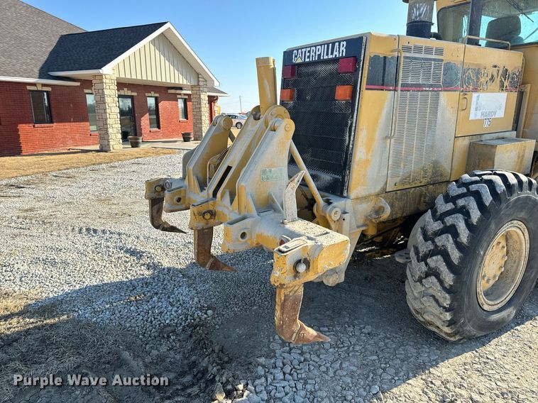 image for item DV1769 1995 Caterpillar 160H motor grader