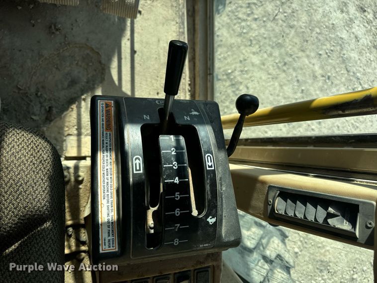 image for item DV1769 1995 Caterpillar 160H motor grader