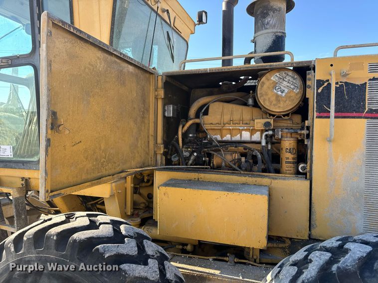 image for item DV1769 1995 Caterpillar 160H motor grader