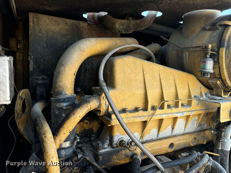 image for item DV1769 1995 Caterpillar 160H motor grader