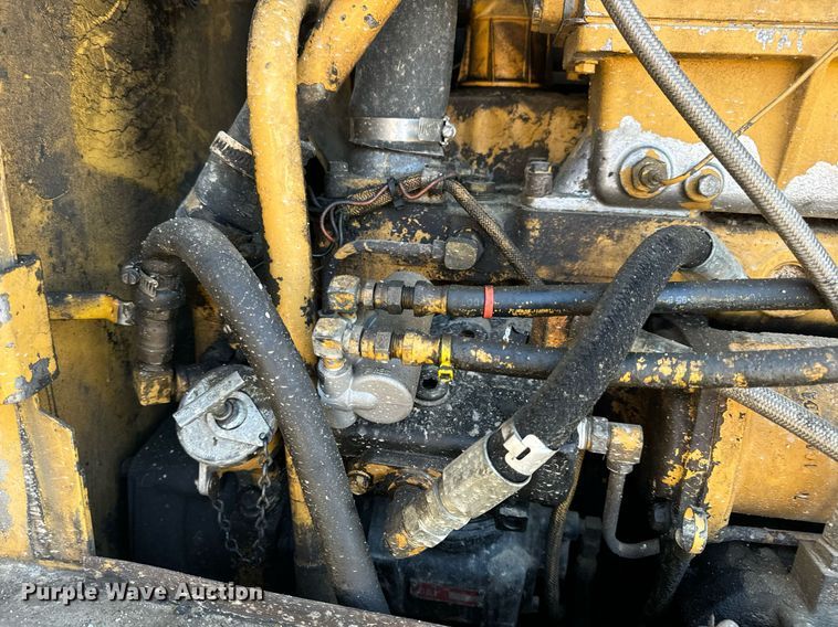 image for item DV1769 1995 Caterpillar 160H motor grader