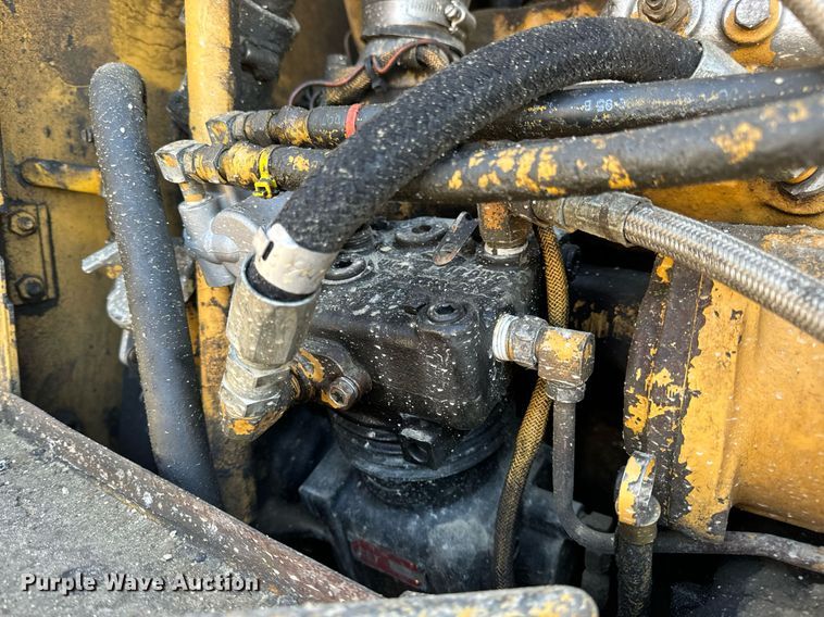 image for item DV1769 1995 Caterpillar 160H motor grader