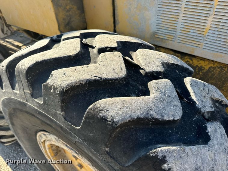 image for item DV1769 1995 Caterpillar 160H motor grader