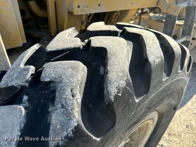 image for item DV1769 1995 Caterpillar 160H motor grader