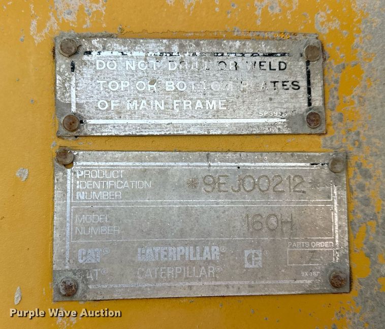 image for item DV1769 1995 Caterpillar 160H motor grader