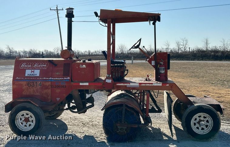 image for item DV1770 Broce Broom RC300 sweeper