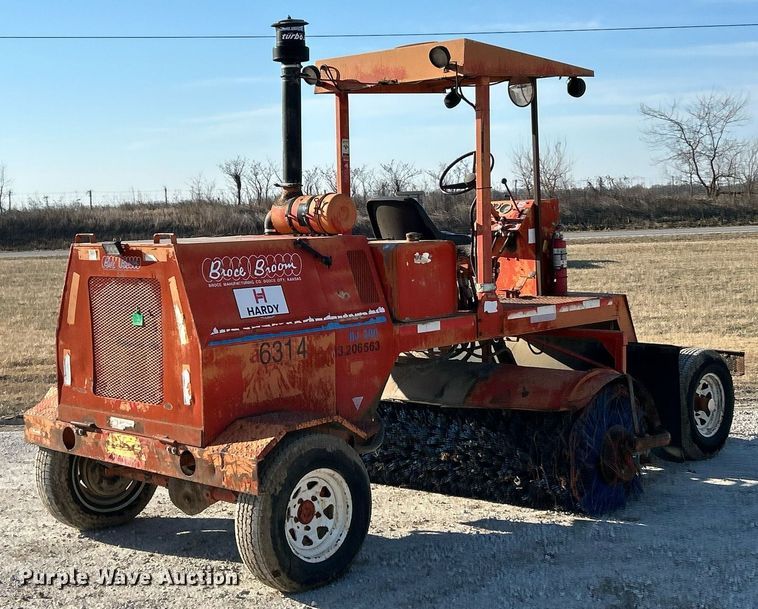 image for item DV1770 Broce Broom RC300 sweeper