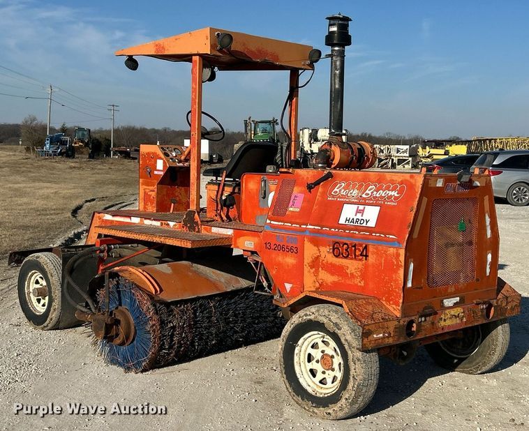 image for item DV1770 Broce Broom RC300 sweeper