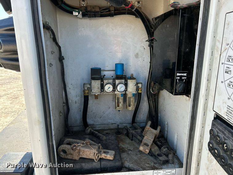 image for item DV1772 2021 Kenworth T370 utility / service truck