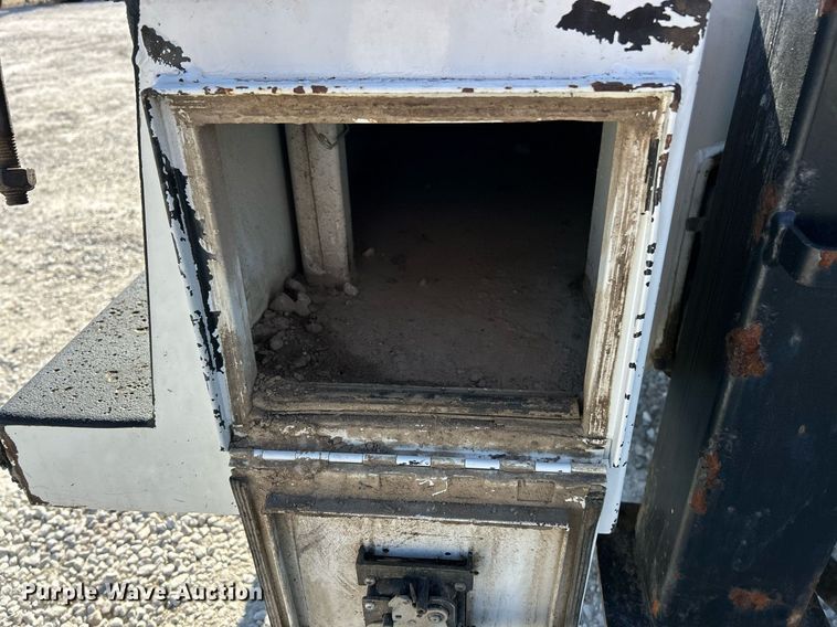 image for item DV1772 2021 Kenworth T370 utility / service truck