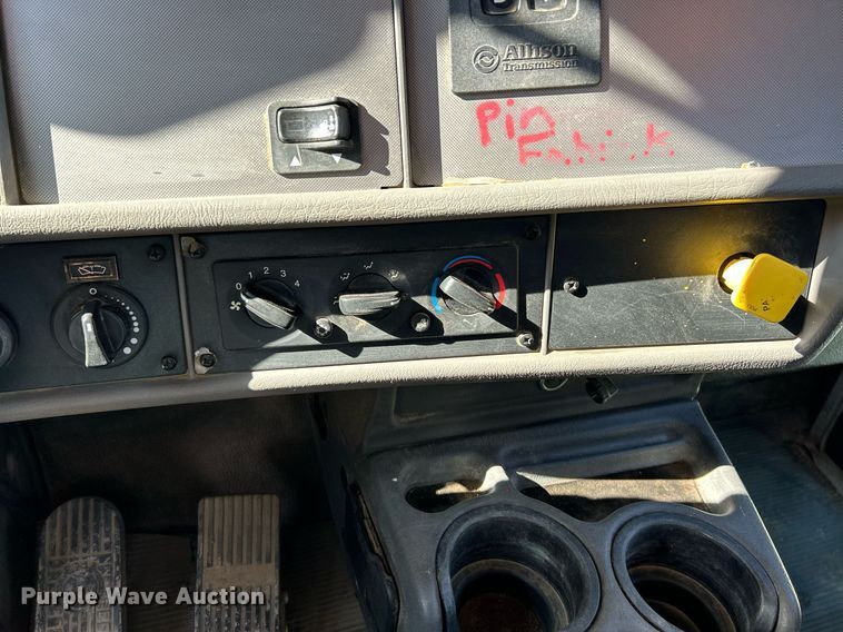 image for item DV1772 2021 Kenworth T370 utility / service truck