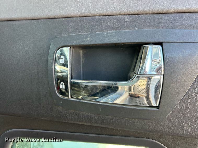 image for item DV1772 2021 Kenworth T370 utility / service truck