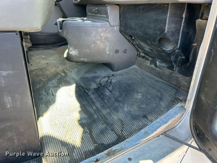 image for item DV1772 2021 Kenworth T370 utility / service truck